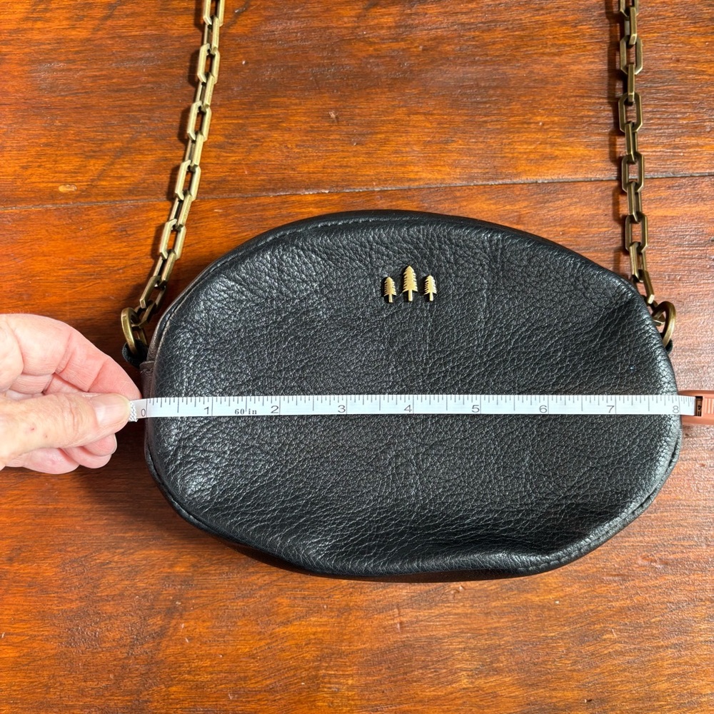 Portland Leather Goods Crossbody Bag in Pebbled Black - Picture 3 of 7